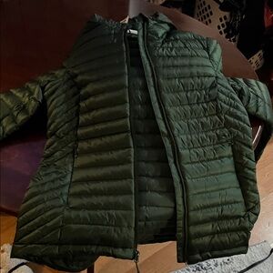 Duluth Trading Co Green Puffer Jacket